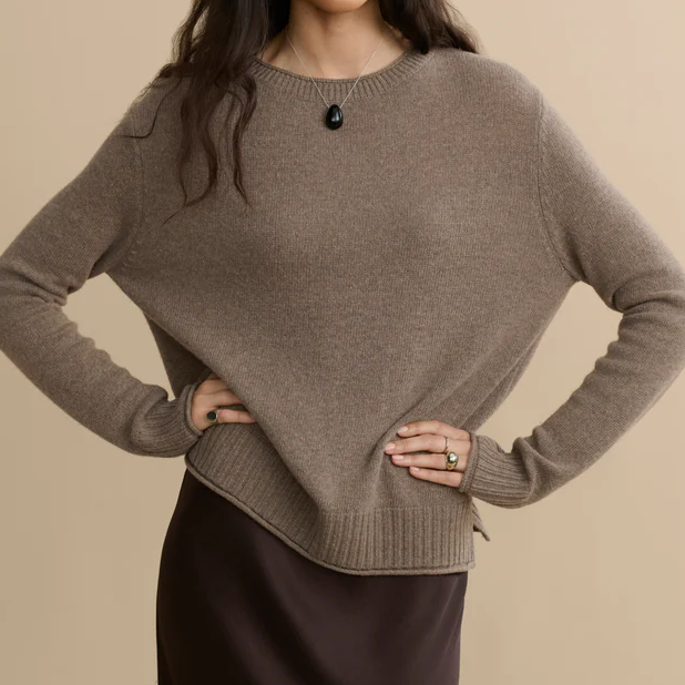 Leichter gestrickter Langarm‑Pullover zum bequemen täglichen Tragen und vielseitigen Schichten
